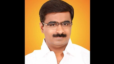 सरकारने मराठा समाजातील विद्यार्थ्यांच्या अडचणी वाढवू नये - विनोद पाटील