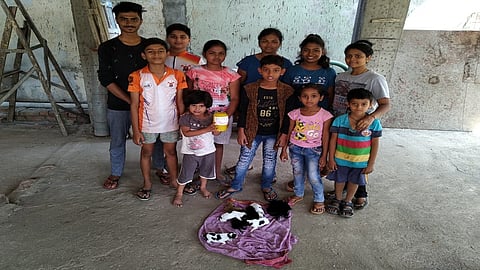 ...अन लहानग्यांना फुटला मायेचा पाझर 
