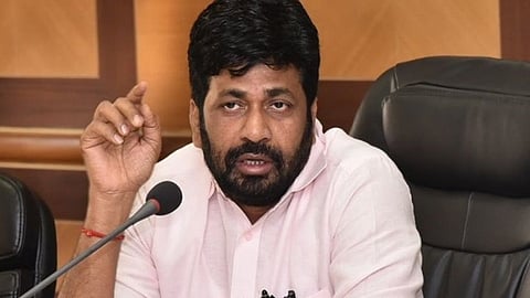 कोरोनाची दुसरी लाट आल्यास शाळांबाबत फेरविचार! बच्चू कडू यांचे संकेत