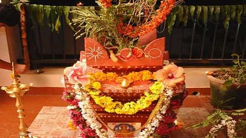 तुळशी विवाहाचे आमंत्रण सुरु; लग्न पत्रिका सोशल मीडियात व्हायरल