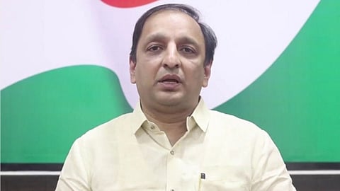 महाराष्ट्रातील गुंतवणूक उत्तर प्रदेशात नेण्याचा डाव; कॉंग्रेसचे सचिन सावंत यांचा आरोप