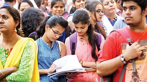 आता महाविद्यालयेही सुरू होणार? प्रत्येक जिल्ह्याचा आढावा घेऊन 20 जानेवारीपर्यंत अंतिम निर्णय