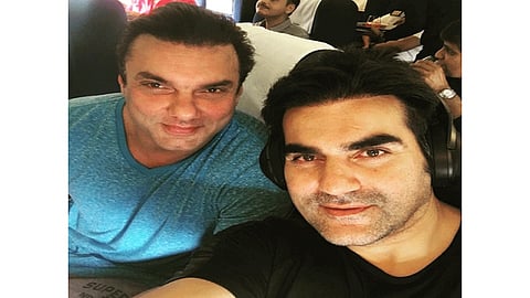 सोहेल, अरबाज खानसह मुलावर गुन्हा दाखल; कोव्हिड नियमांचा भंग केल्याने कारवाई 