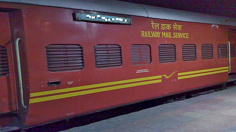 लॉकडाऊनमध्ये टपाल रेल्वे पार्सल सेवेला प्रतिसाद; दोन क्‍विंटलपर्यंतच्या वस्तू घरापर्यंत पोहचवणार