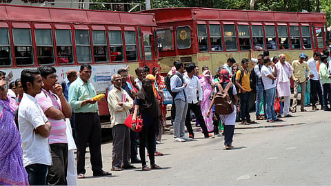 पीएमपीला 240 कोटींचा तोटा 
