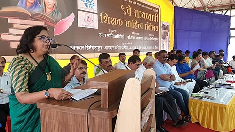 गृहमंत्रालयाच्या वरदहस्ताखाली विद्यार्थ्यांचा आवाज दडपण्याची स्पर्धा