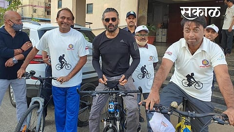 Actor Sunil Shetty Present for Cycle Day in Lonavala for environmental conservation