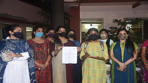 येऊरमध्ये नोकरीसाठी डांबून ठेवलेल्या इंजिनिअर तरुणींची सुटका; भाजप कार्यकर्त्यांची कामगिरी 