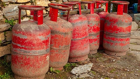 Gas cylinder 