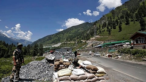 China releases 10 Indian soldiers after border clash
