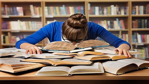 Junior college teachers and students are confused about reduced curriculum