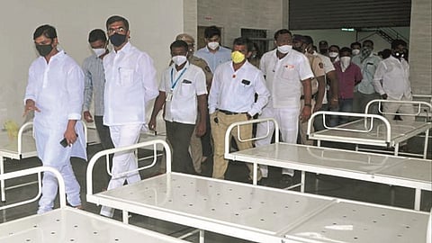 "काडसिद्धेश्‍वर'मध्ये प्लाझ्मा थेरपीस प्रयत्न करू : गृहराज्यमंत्री शंभूराज देसाई