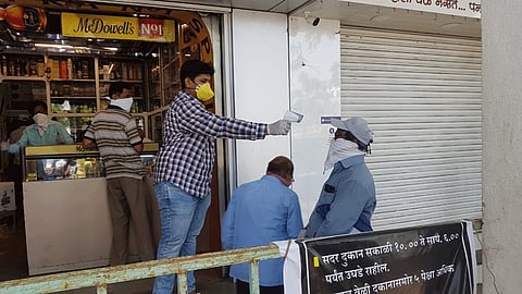 बारामतीत उघडली मद्यविक्रीची दुकाने