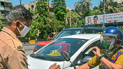 राज्यात संचारबंदी ; जिल्ह्यांच्या सीमाही बंद 