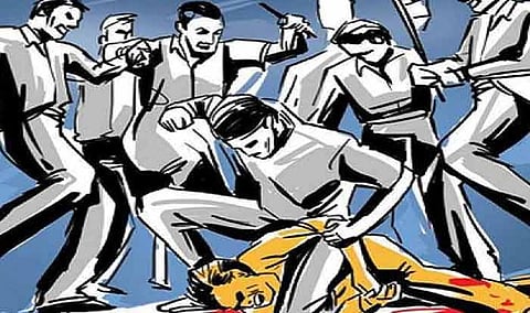 जामनेरच्या आदिवासी वसतिगृहात विद्यार्थ्यांकडून आचाऱ्याला मारहाण