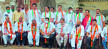 राष्ट्रवादी काँग्रेसच्या बैठकीत नवे- जुन्यांमध्ये उफाळला वाद 
