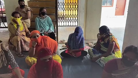 Video : फायनान्स कंपन्या, बँकांचा हप्त्यांसाठी महिलांकडे तगादा 