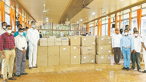 पाटणच्या डॉक्‍टरांना 1200 पीपीई किटचं 'संरक्षण कवच'