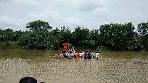 MarathaKrantiMorcha Rasta Roko Agitation at Parbhani