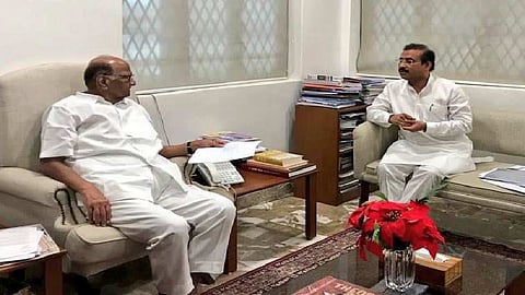 शरद पवारांकडून टोपे यांच्या कुटुंबीयांचं सांत्वन, शेअर केली भावूक पोस्ट