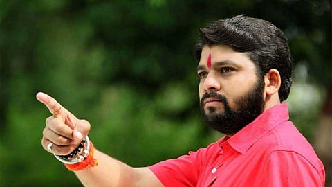 akola Revoke the licenses of those companies and file lawsuits - Ravikant Tupkar