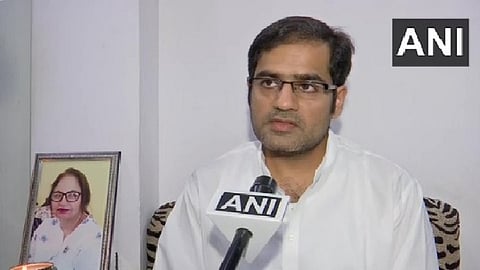 कोरोनामुळे आईचं पार्थिव 20 दिवस चीनमध्येच; मुंबईतील मेहरा कुटुंब म्हणतंय...