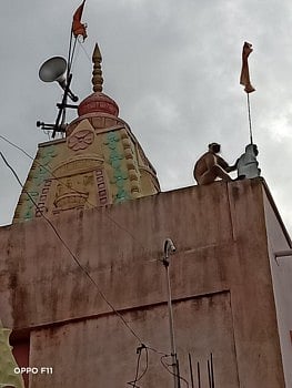 'उघड दार देवा आता उघड दार ! माकडांना ही प्रतिक्षा ?  