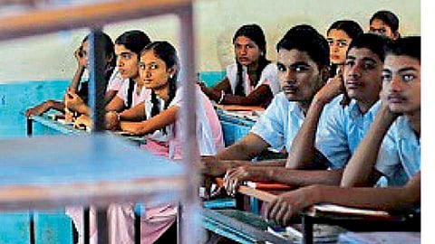 Corona: All six million students push the next class