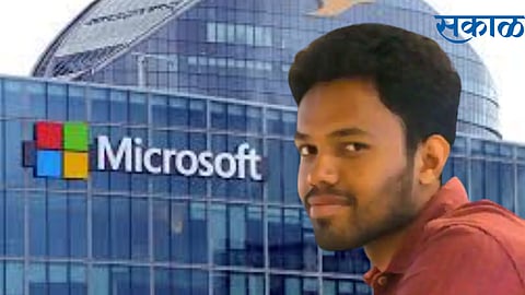 man from Chennai found fault in Microsoft system got award from company 