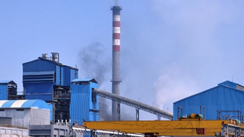 "सिद्धेश्‍वर'ची चिमणी पाडण्यासाठी नाशिकच्या कंपनीची निविदा 