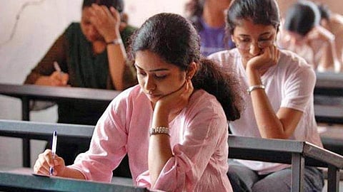 Students_Exams