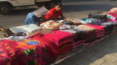 Due to the cold the number of shops selling sweaters increased in Sangamner taluka