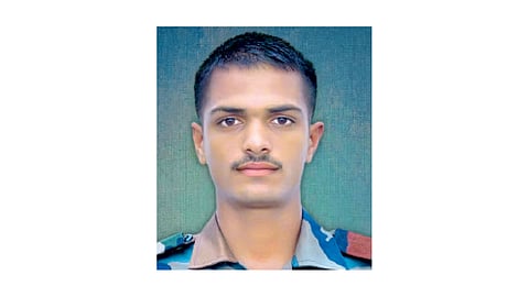 The father has not received the enshurance mony of army son