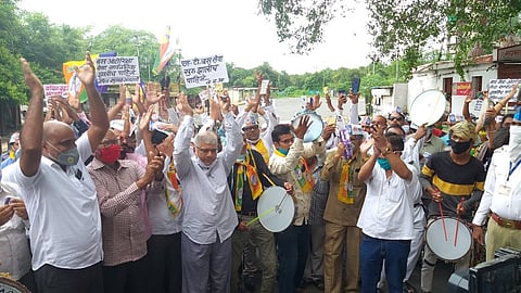 15 ऑगस्टपर्यंत भूमिका स्पष्ट करा; अन्यथा आमच्यापद्धतीने लॉकडाऊन उठवणार
