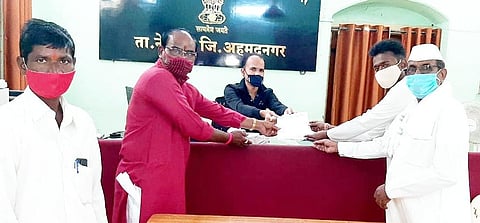 Warkari Manch Demand to Tehsildar to start temples in Nevasa taluka