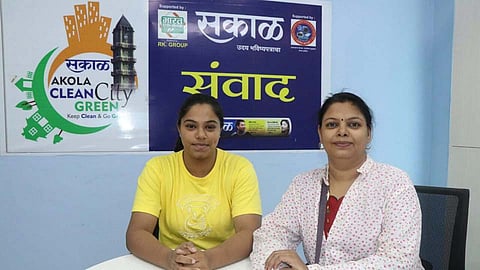 Akolas Sakshi gaydhane got medal