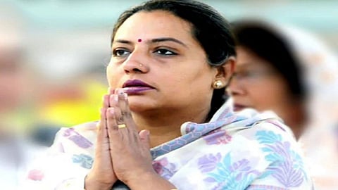 Minister Yashomati Thakur gets 3 months punishment by court 