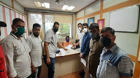 कोव्हिड रुग्णालयांमधील लूटमार थांबनार कधी? मनसेची उपजिल्हाधिकाऱ्यांकडे लेखी तक्रार  