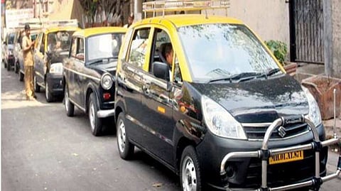 ...म्हणून मुंबईच्या रस्त्यावर उतरल्या 2 हजार टॅक्सी