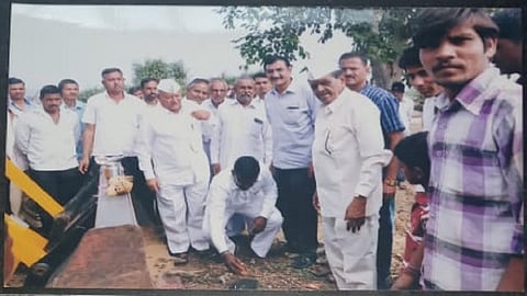  aatmnirbhar gaav.jpg