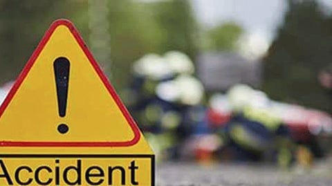 Accident News  Two killed in car accident Four people injured solapur