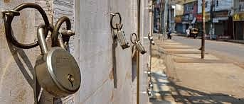 corona lockdown akola roads are deserted, citizens follow discipline