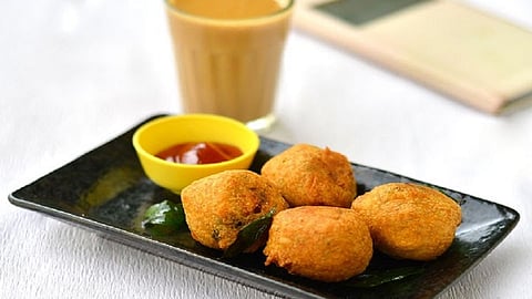 the recipe of aloo bonda for readers in kolhapur