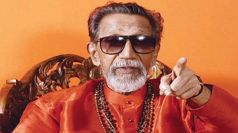 बाळासाहेबांच्या स्मृतीस आमचे लाखो लाखो साष्टांग नमस्कार: सामना