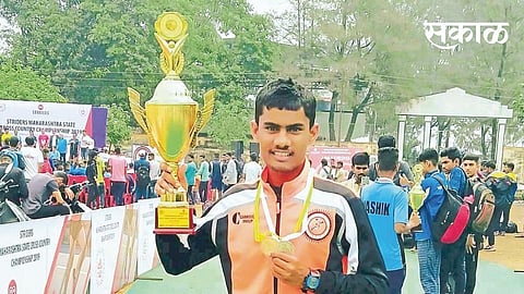 मैदानावर अन्‌ मैदानाबाहेरही परिस्थितीशी दोन हात करत 'बाळू' वाढवतोय देशाचा नावलौकिक