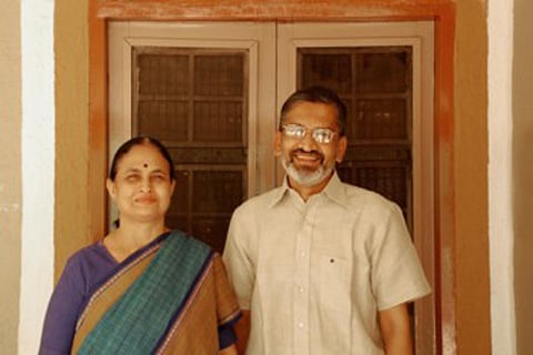  डॉ. राणी व डॉ. अभय बंग