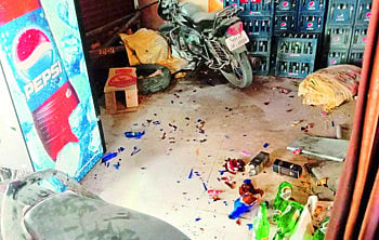 गेला मध काढायला... अन्‌ तळीरामाने चोरली दारु