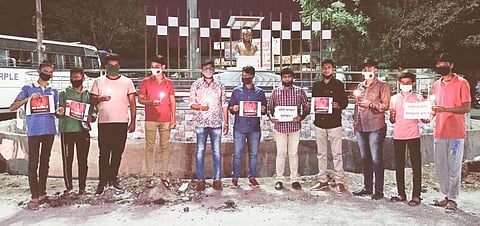 पिंपरीत युवक कॉंग्रेस उतरली रस्त्यावर; उत्तर प्रदेश घटनेचा निषेध 