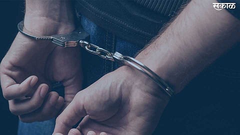 Akola Crime News Sword with drugs seized from Sarait criminal's house