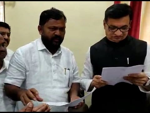 Demand for immediate action on Tehsildar of Shevgaon